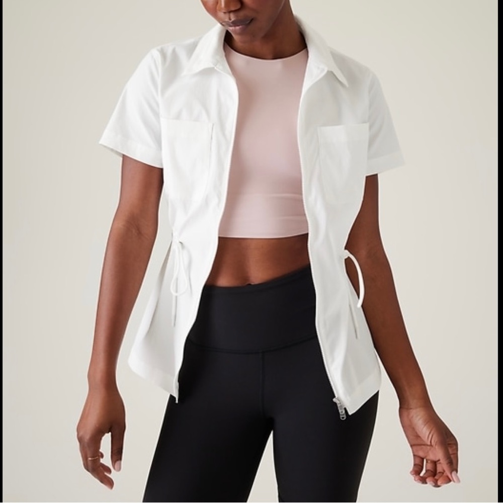 🔥NWT ATHLETA Advantage Cinch tee, Zip up top, Collared, White Small